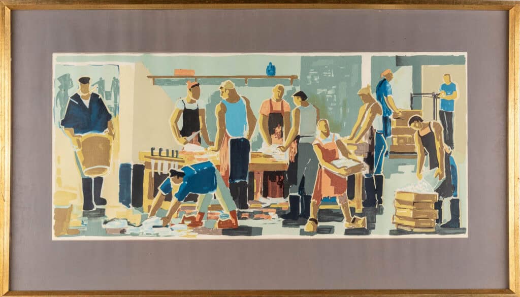 Een gestileerd schilderij toont arbeiders in een fabriek die papier of materialen sorteren en stapelen, sommigen staand, anderen gebogen, en één persoon die met een grote trommel werkt. De scène is omlijst en weergegeven in gedempte kleuren.