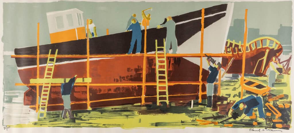 Arbeiders staan op ladders en steigers terwijl ze een grote, rood-witte boot bouwen of repareren. Op de achtergrond is een andere boot te zien en één persoon werkt gehurkt aan de waterkant onder fel licht.