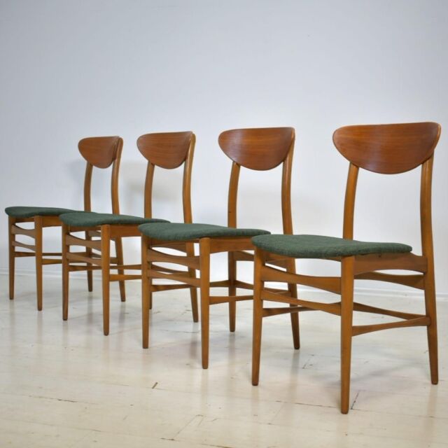 Danish dining chairs 🟢
Teak frame with beautiful lines, reupholstered in sage green textured fabric
42 cm wide, 47 cm deep and 83 cm high. Seat height 46 cm
Elegant design form the 50s/60s
#midmodchairs #danishdiningchairs #reupholsteredchairs #sagegreen #sagegreenchairs #teakchairs #danishdesign #danishfurniture #danishmodern #midcenturymodern #60schairs #60svibe #60sinterior #highqualitychairs #papercordchairs #designstoel #chaisedesign #madeindenmark #danishmidcenturymodern #vintageinspiration #decoration #interior #homedecors #interiors #interiordesign #interiorstyling #vintageinteriorstyling #interiorinspiration #interiorideas #designinspiration